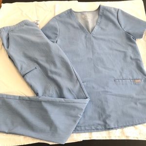 FIGS heather indigo set size small/small tall